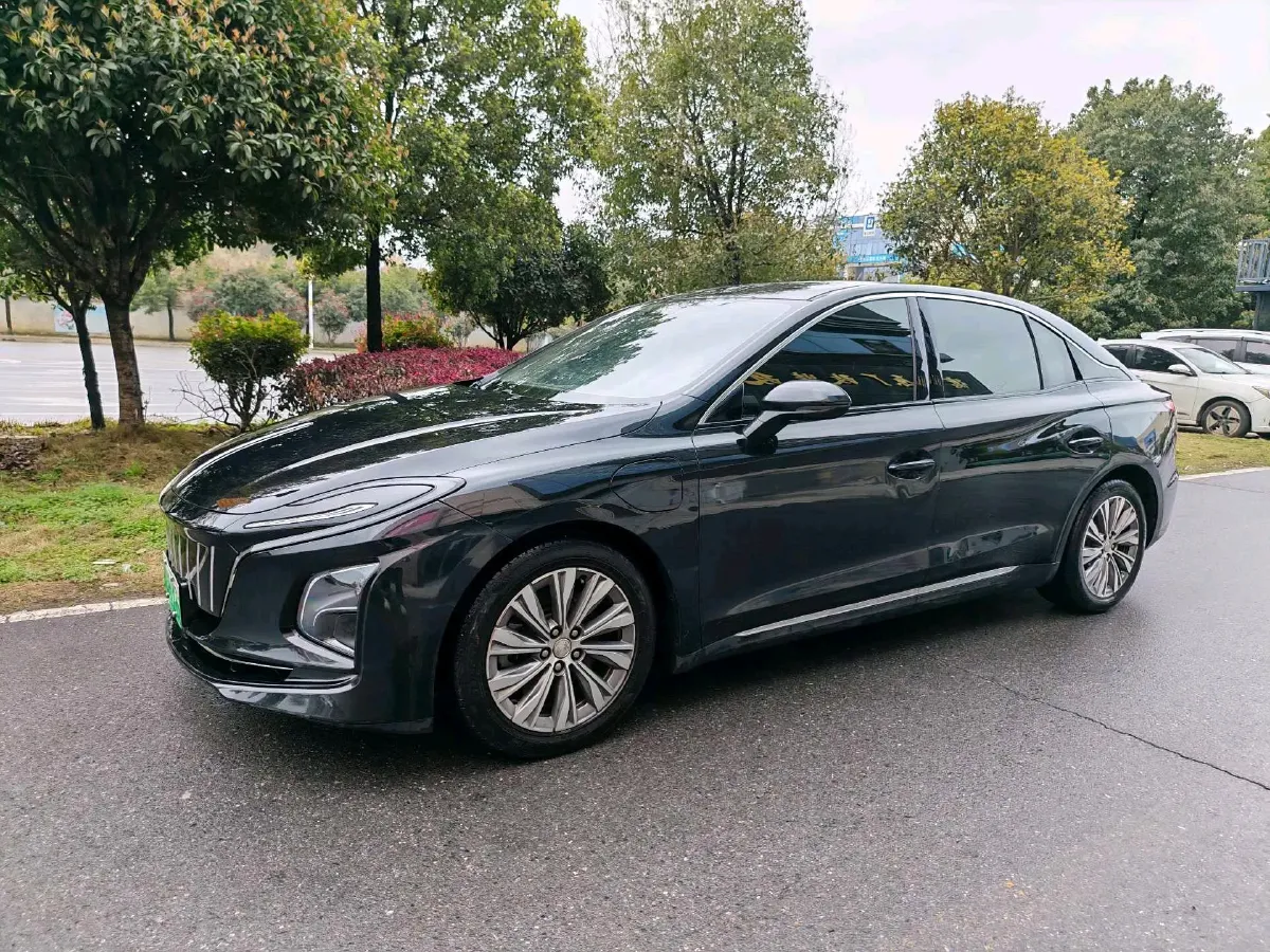 2024 HongQi E-QM5 BEV 72KWH,autocango,china used car exporter,china ev exporter,chinese used car exporter,chinese used ev exporter