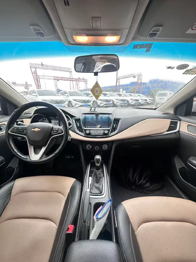 2022 Chevrolet Monza 1.5L 113HP L4 6AT,autocango,china used car exporter,china ev exporter,chinese used car exporter,chinese used ev exporter