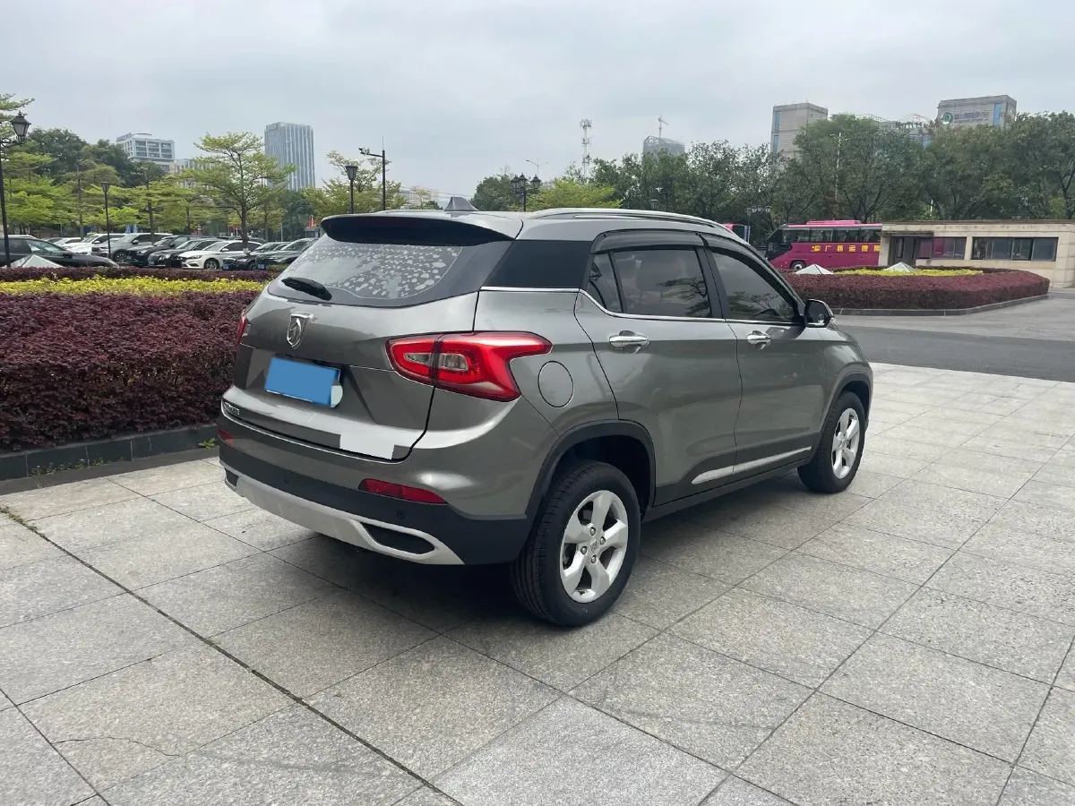 2017 BaoJun 510 1.5L 112HP L4 6MT,autocango,china used car exporter,china ev exporter,chinese used car exporter,chinese used ev exporter