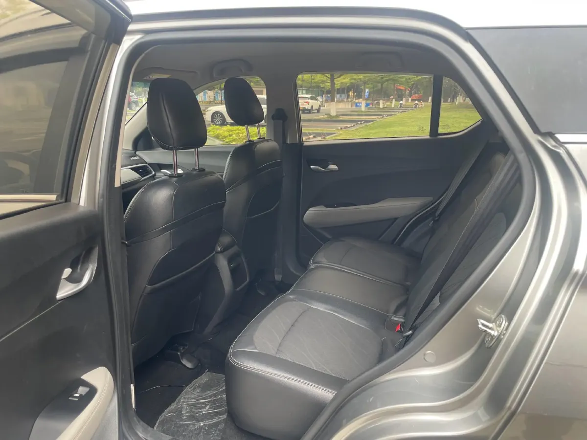 2017 BaoJun 510 1.5L 112HP L4 6MT,autocango,china used car exporter,china ev exporter,chinese used car exporter,chinese used ev exporter