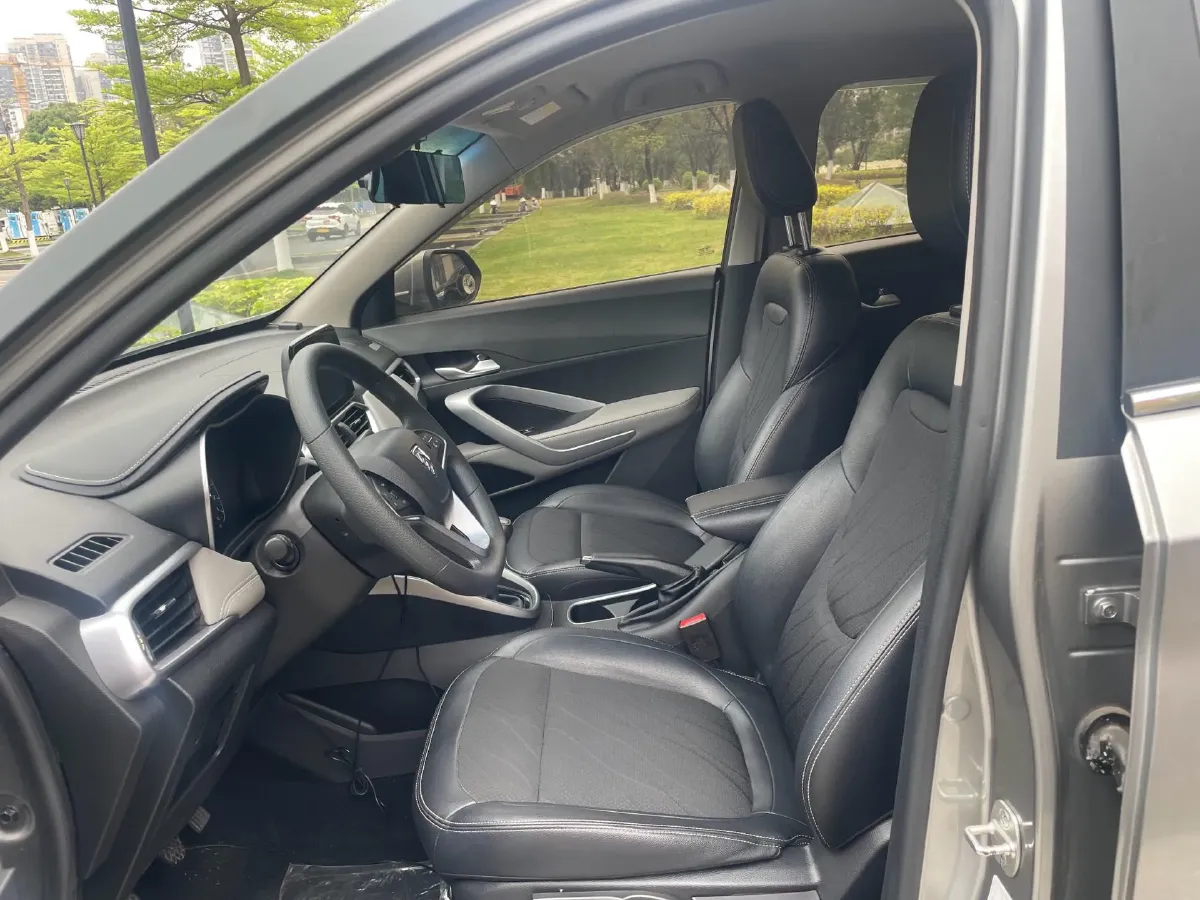 2017 BaoJun 510 1.5L 112HP L4 6MT,autocango,china used car exporter,china ev exporter,chinese used car exporter,chinese used ev exporter