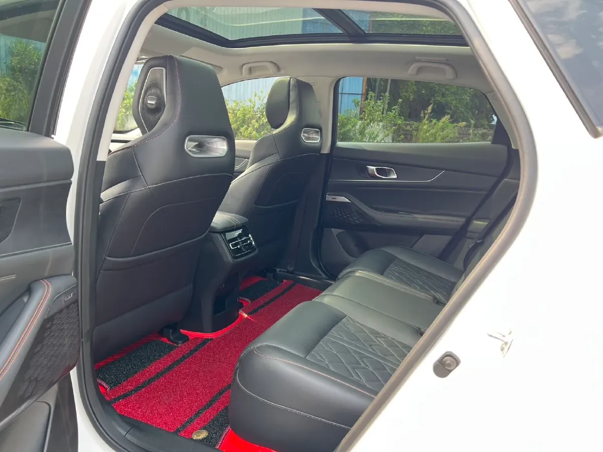 2021 ChangAn UNI-K 2.0T 233HP L4 8AT,autocango,china used car exporter,china ev exporter,chinese used car exporter,chinese used ev exporter