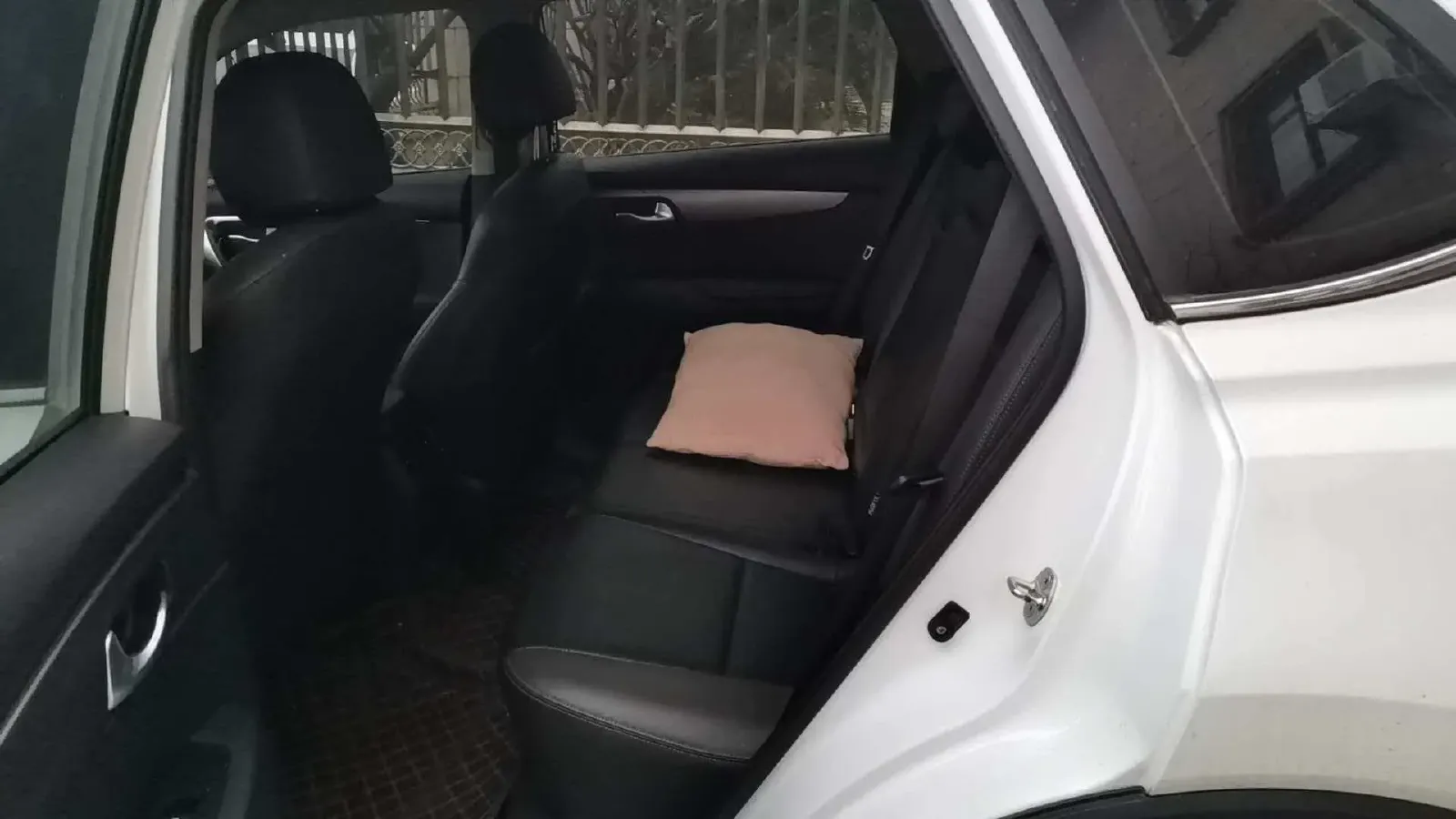 2018 Kia Sportage R 2.0L 160HP L4 6AT,autocango,china used car exporter,china ev exporter,chinese used car exporter,chinese used ev exporter