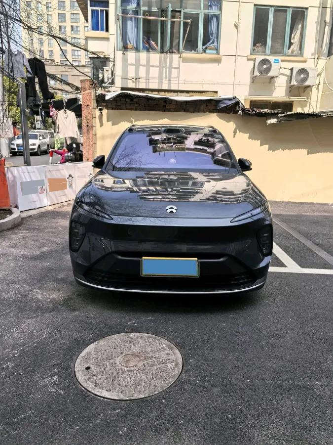 2024 Porsche Macan All-Electric BEV 100KWH,autocango,china used car exporter,china ev exporter,chinese used car exporter,chinese used ev exporter