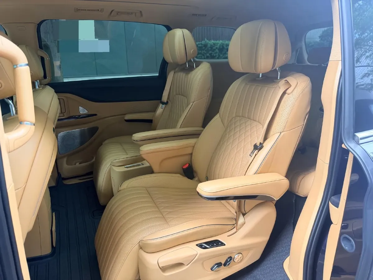 2022 Voyah Dream BEV 82KWH,autocango,china used car exporter,china ev exporter,chinese used car exporter,chinese used ev exporter