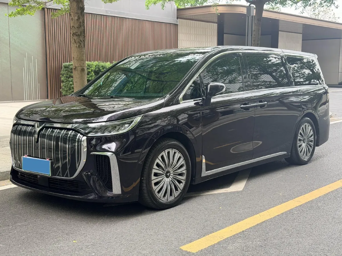 2022 Voyah Dream BEV 82KWH,autocango,china used car exporter,china ev exporter,chinese used car exporter,chinese used ev exporter