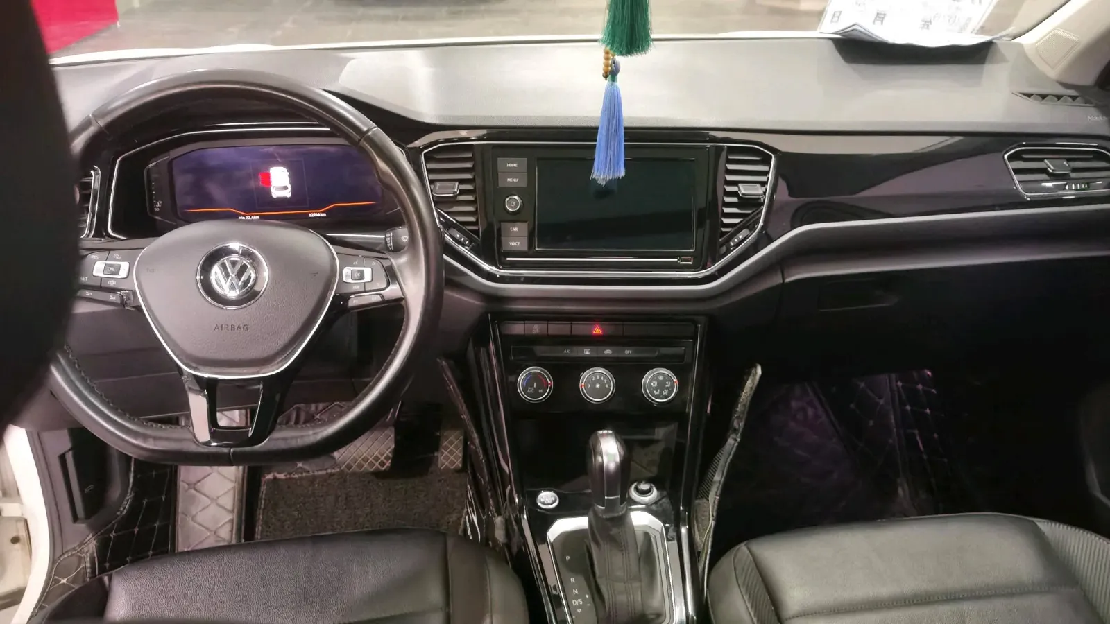 2020 Volkswagen T-Roc 1.4T 150HP L4 7DCT,autocango,china used car exporter,china ev exporter,chinese used car exporter,chinese used ev exporter