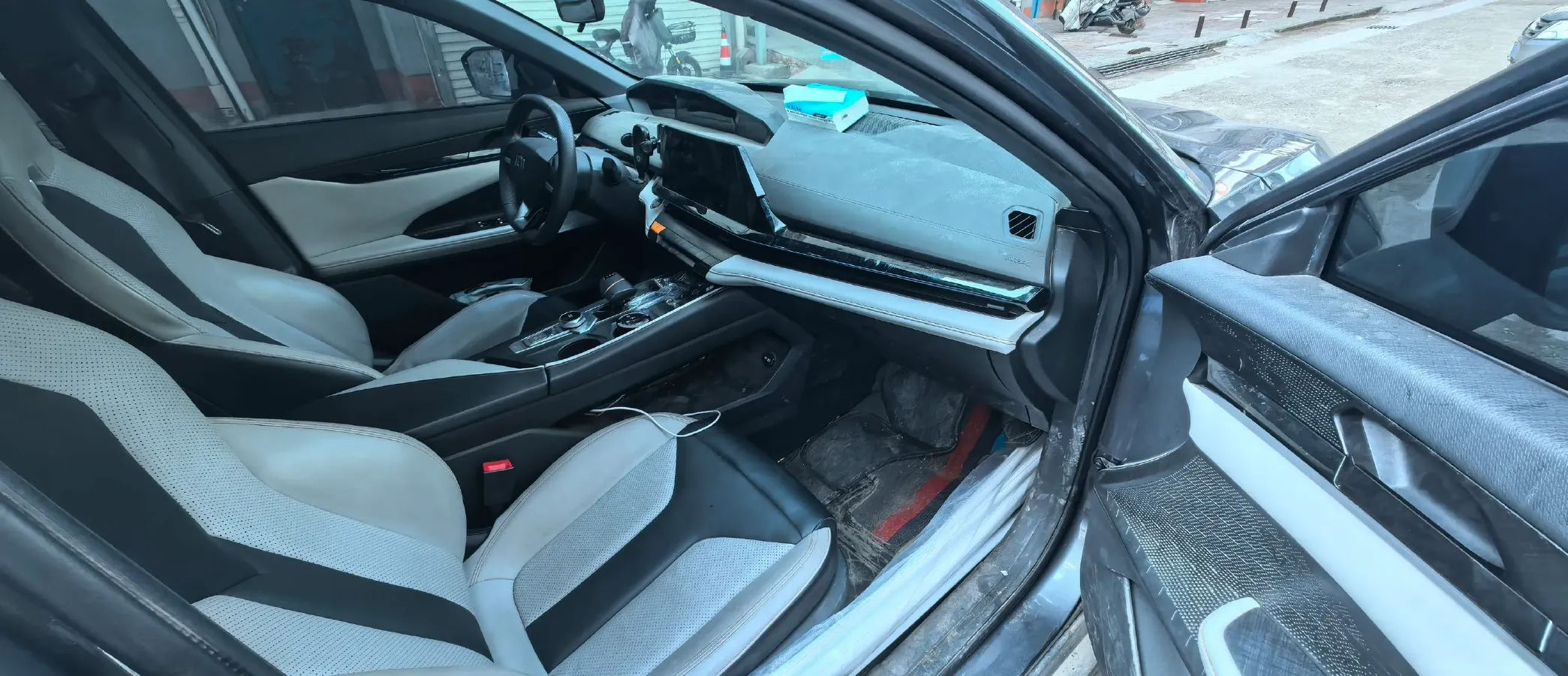 2023 MAXUS G50 1.5T 181HP L4 7DCT,autocango,china used car exporter,china ev exporter,chinese used car exporter,chinese used ev exporter