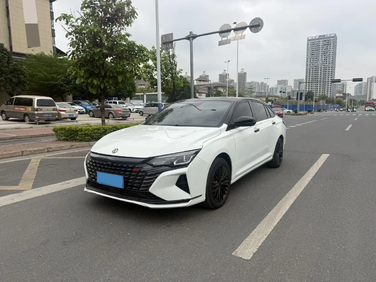 2021 DongFeng Aeolus YiXuan MAX 1.5T 190HP L4 7DCT,autocango,china used car exporter,china ev exporter,chinese used car exporter,chinese used ev exporter