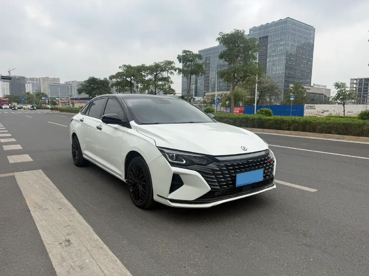 2021 DongFeng Aeolus YiXuan MAX 1.5T 190HP L4 7DCT,autocango,china used car exporter,china ev exporter,chinese used car exporter,chinese used ev exporter