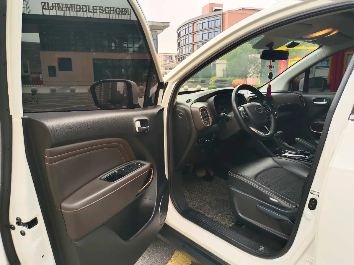 2020 GAC Trumpchi GS3 1.5T 163HP L3 7DCT,autocango,china used car exporter,china ev exporter,chinese used car exporter,chinese used ev exporter