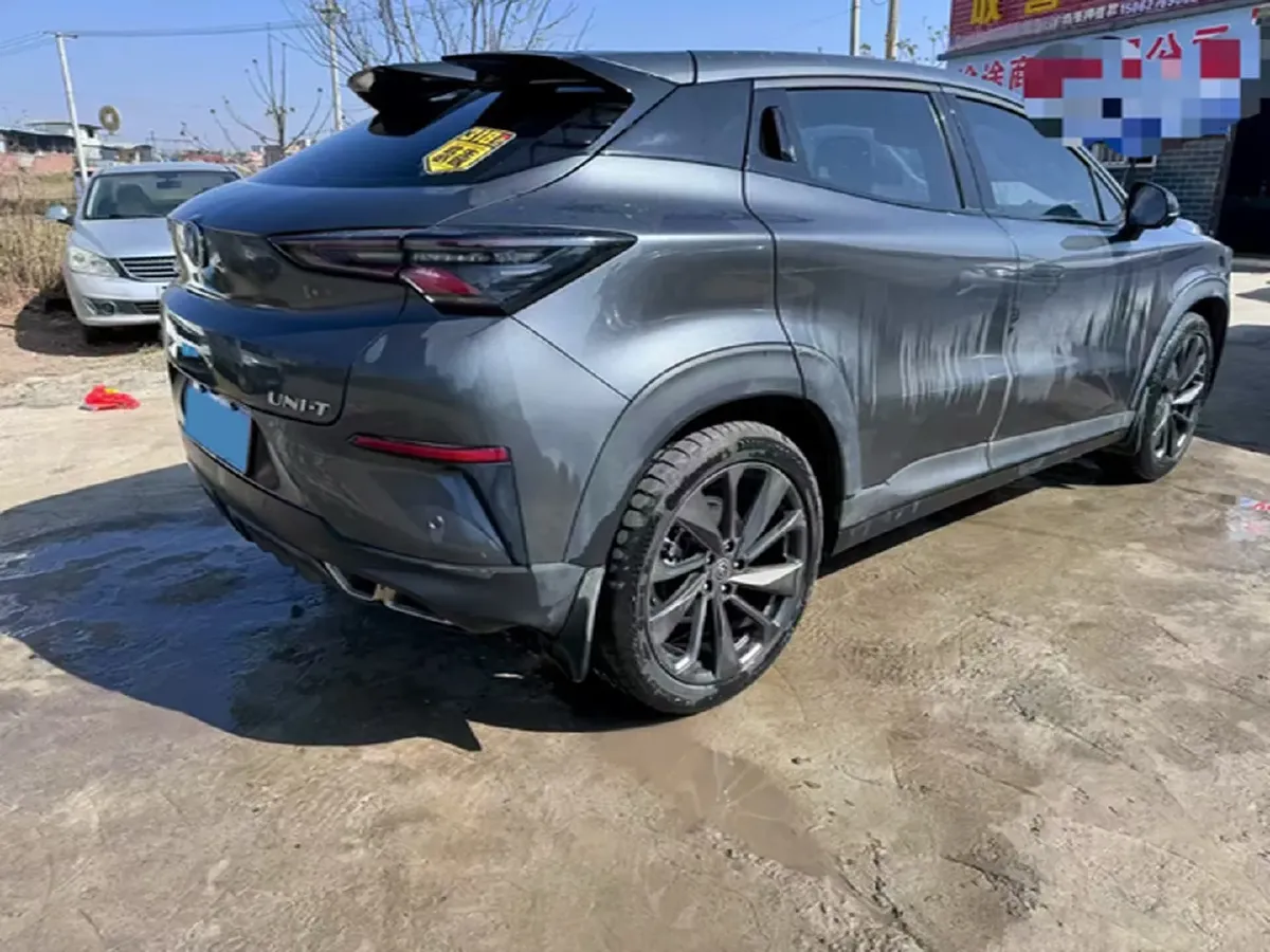 2021 ChangAn UNI-T 1.5T 180HP L4 7DCT,autocango,china used car exporter,china ev exporter,chinese used car exporter,chinese used ev exporter