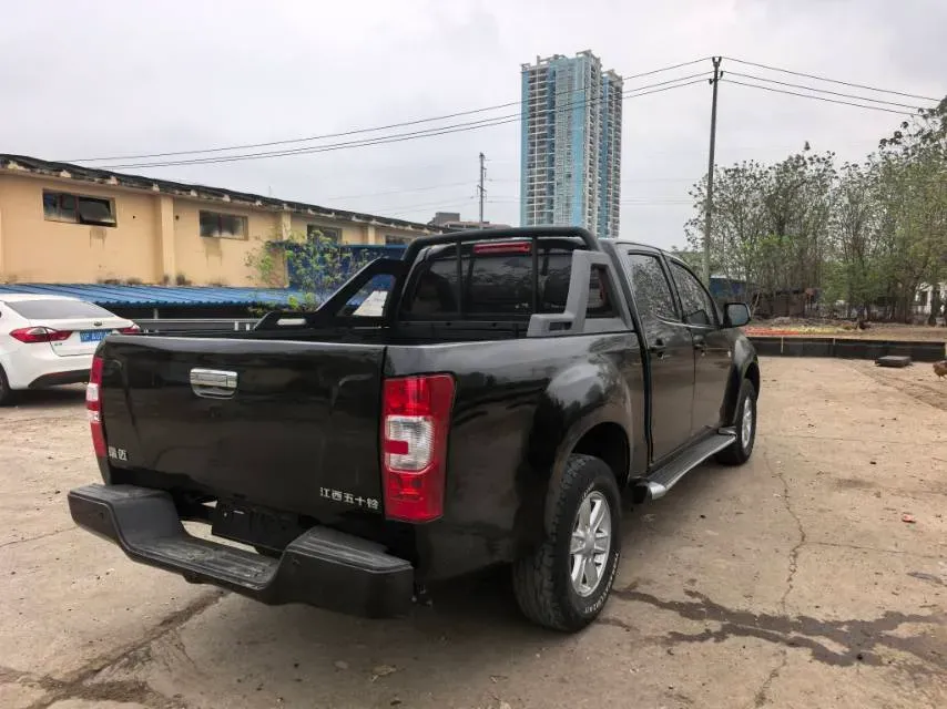 2018 Isuzu LingTuo 2.5T 129HP L4 6MT,autocango,china used car exporter,china ev exporter,chinese used car exporter,chinese used ev exporter