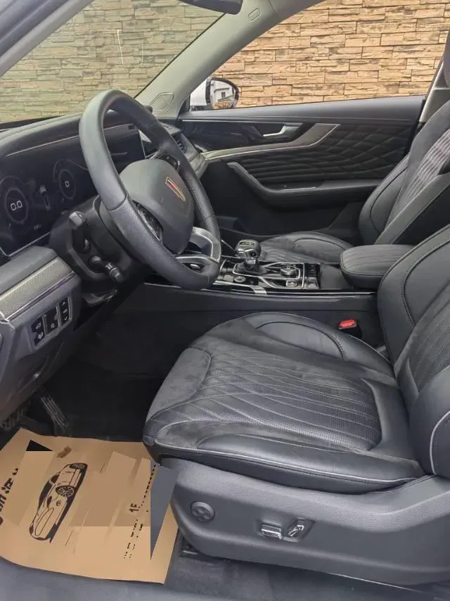 2022 HongQi HS5 2.0T 224HP L4 6AT,autocango,china used car exporter,china ev exporter,chinese used car exporter,chinese used ev exporter