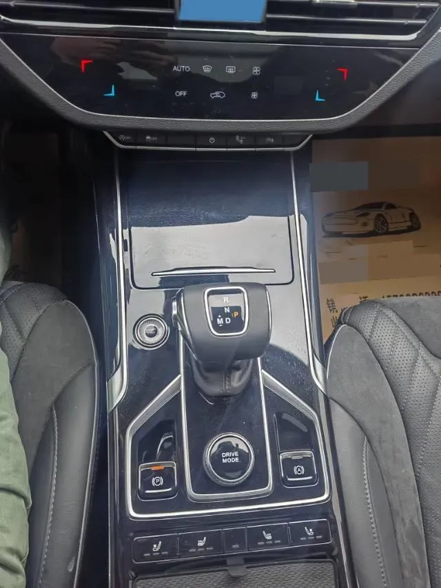 2022 HongQi HS5 2.0T 224HP L4 6AT,autocango,china used car exporter,china ev exporter,chinese used car exporter,chinese used ev exporter