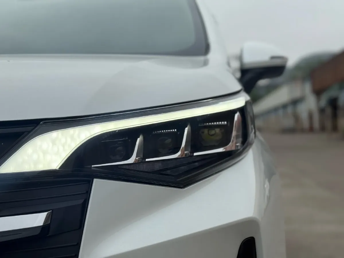 2023 GAC Trumpchi M6 1.5T 177HP L4 7DCT,autocango,china used car exporter,china ev exporter,chinese used car exporter,chinese used ev exporter