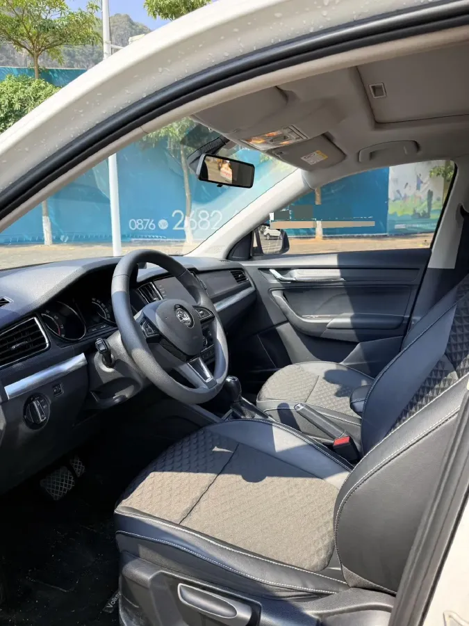 2020 Skoda Kamiq 1.5L 112HP L4 6AT,autocango,china used car exporter,china ev exporter,chinese used car exporter,chinese used ev exporter