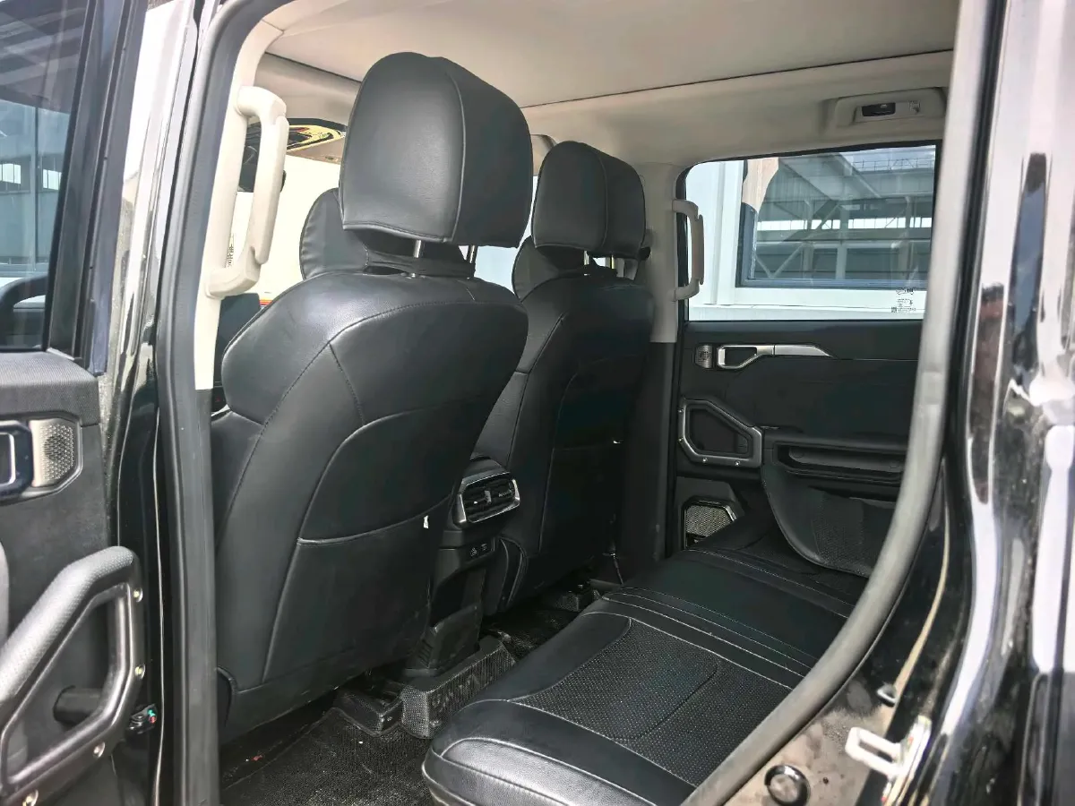 2023 Jetour Traveller 2.0T 254HP L4 7DCT,autocango,china used car exporter,china ev exporter,chinese used car exporter,chinese used ev exporter