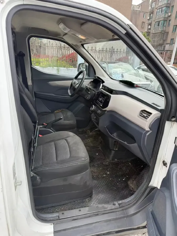 2023 MAXUS EV30 BEV 41.86KWH,autocango,china used car exporter,china ev exporter,chinese used car exporter,chinese used ev exporter