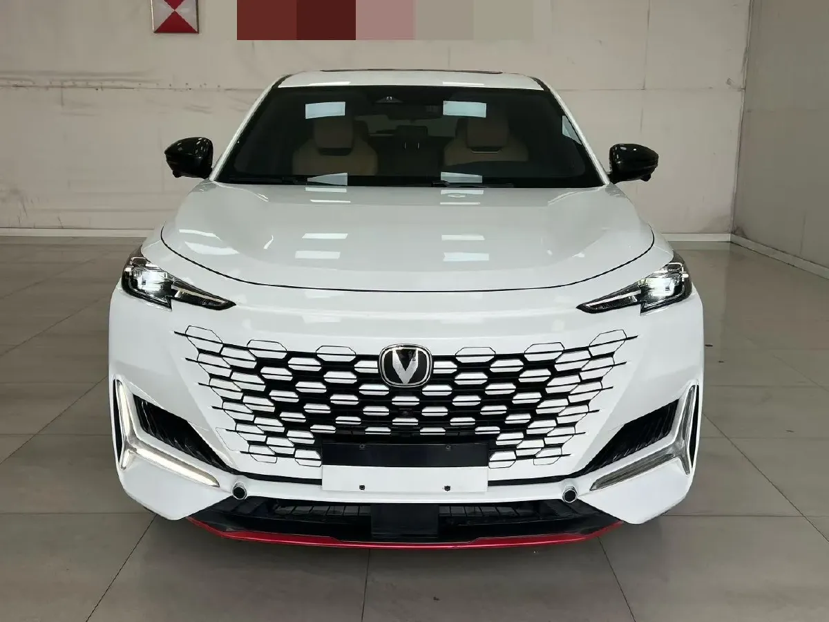 2021 ChangAn UNI-K 2.0T 233HP L4 8AT,autocango,china used car exporter,china ev exporter,chinese used car exporter,chinese used ev exporter