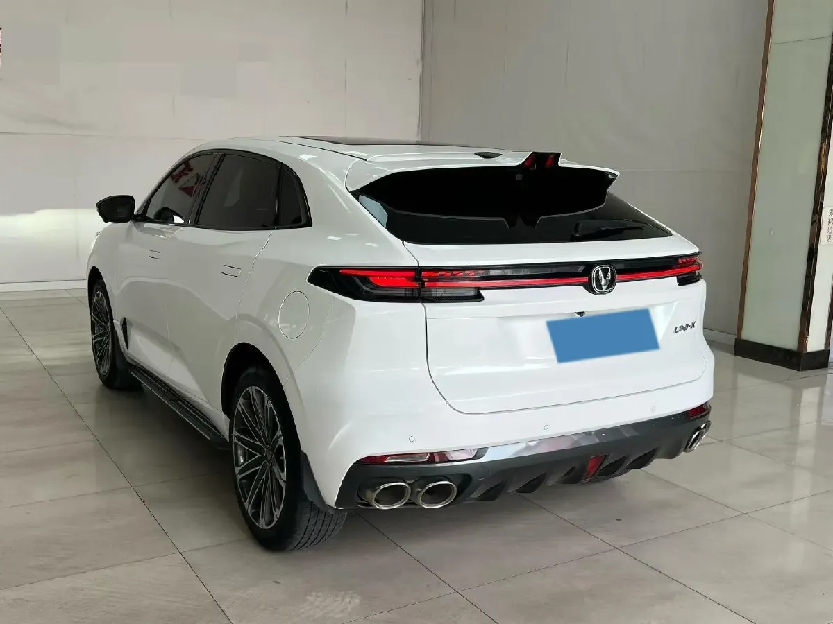 2021 ChangAn UNI-K 2.0T 233HP L4 8AT,autocango,china used car exporter,china ev exporter,chinese used car exporter,chinese used ev exporter