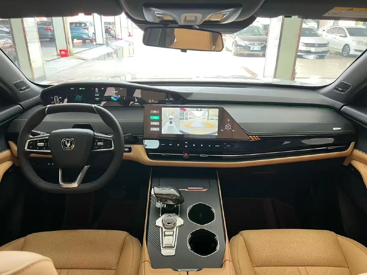 2021 ChangAn UNI-K 2.0T 233HP L4 8AT,autocango,china used car exporter,china ev exporter,chinese used car exporter,chinese used ev exporter