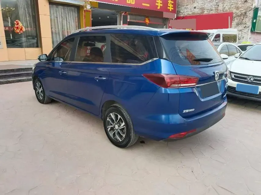 2018 BaoJun 530 1.5T 150HP L4 6MT,autocango,china used car exporter,china ev exporter,chinese used car exporter,chinese used ev exporter
