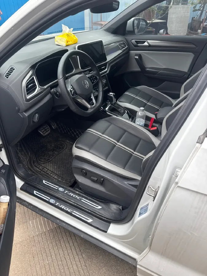 2023 Volkswagen T-Roc 1.5T 160HP L4 7DCT,autocango,china used car exporter,china ev exporter,chinese used car exporter,chinese used ev exporter