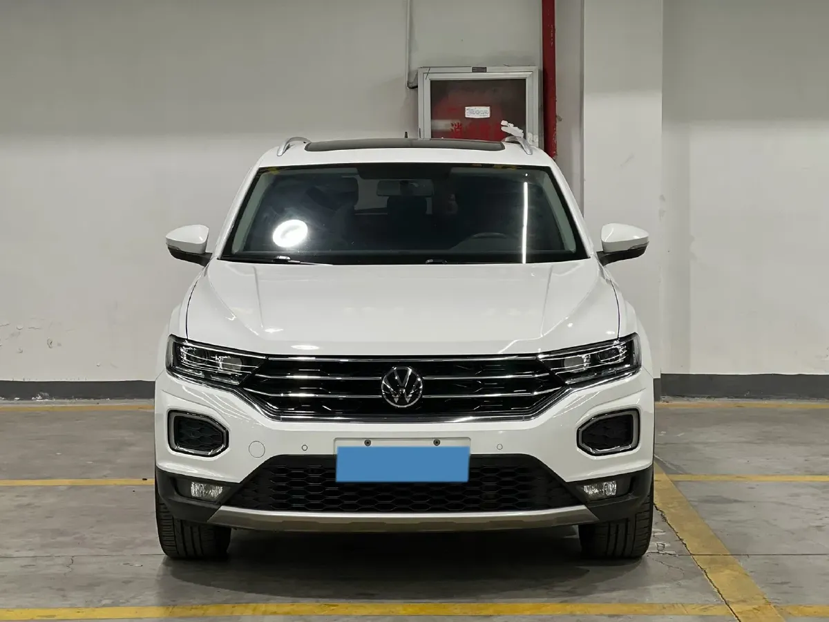 2022 Volkswagen T-Roc 1.4T 150HP L4 7DCT,autocango,china used car exporter,china ev exporter,chinese used car exporter,chinese used ev exporter