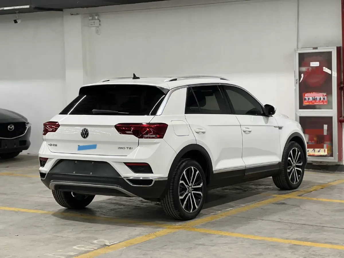 2022 Volkswagen T-Roc 1.4T 150HP L4 7DCT,autocango,china used car exporter,china ev exporter,chinese used car exporter,chinese used ev exporter