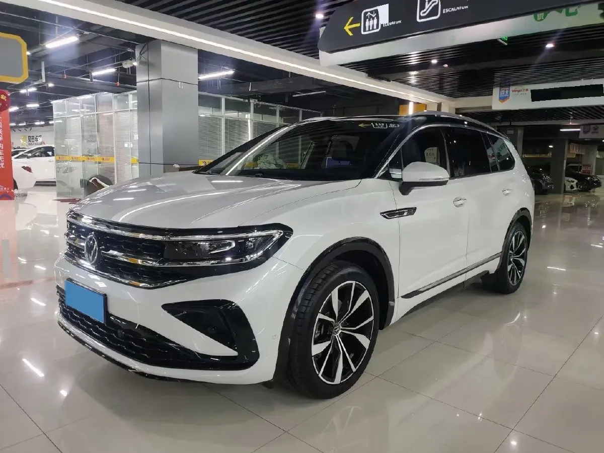 2021 Volkswagen Talagon 2.0T 220HP L4 7DCT,autocango,china used car exporter,china ev exporter,chinese used car exporter,chinese used ev exporter