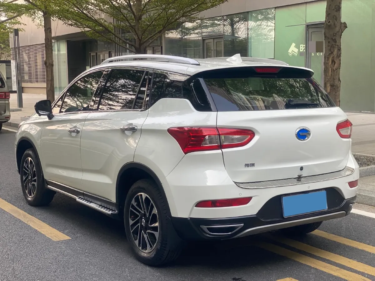 2017 GAC Trumpchi GS4 1.3T 137HP L4 7DCT,autocango,china used car exporter,china ev exporter,chinese used car exporter,chinese used ev exporter