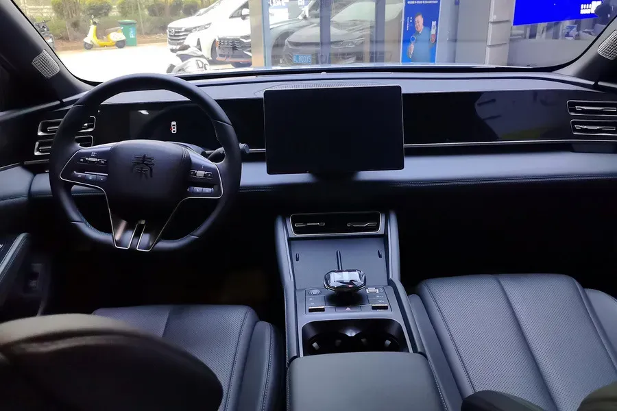 2024 BYD QinL 1.5L 101HP L4 E-CVT PHEV 10.08KWH,autocango,china used car exporter,china ev exporter,chinese used car exporter,chinese used ev exporter