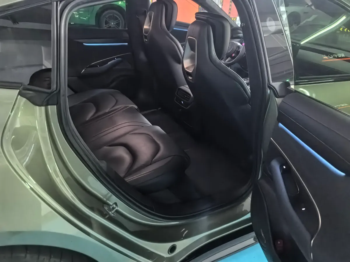 2024 MI SU7 BEV 101KWH,autocango,china used car exporter,china ev exporter,chinese used car exporter,chinese used ev exporter