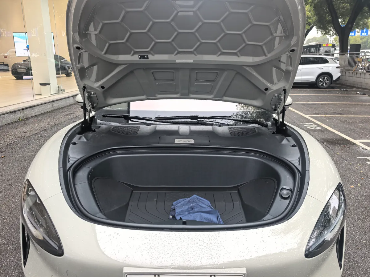 2024 MI SU7 BEV 73.6KWH,autocango,china used car exporter,china ev exporter,chinese used car exporter,chinese used ev exporter