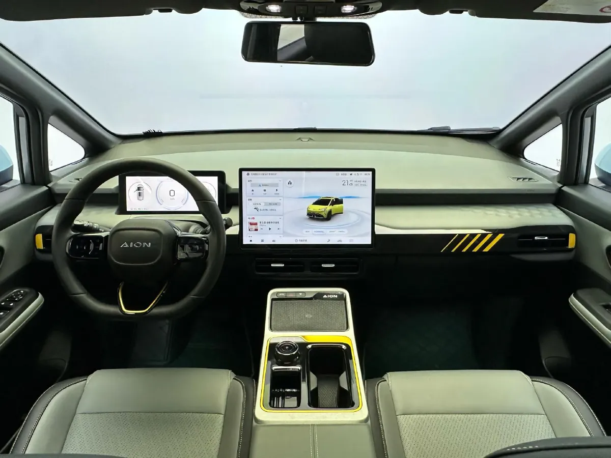 2022 Geely Okavango 1.8T 184HP L4 7DCT,autocango,china used car exporter,china ev exporter,chinese used car exporter,chinese used ev exporter