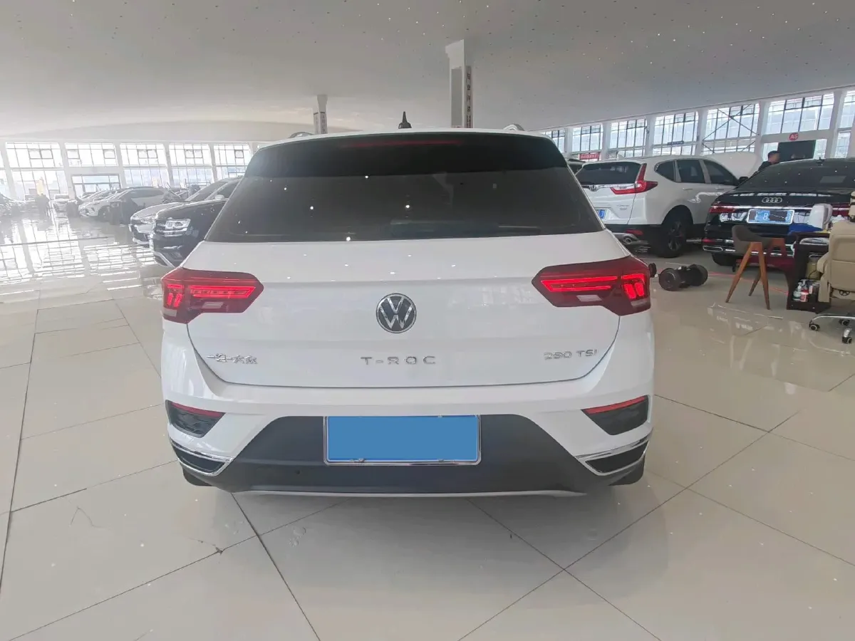 2022 Volkswagen T-Roc 1.4T 150HP L4 7DCT,autocango,china used car exporter,china ev exporter,chinese used car exporter,chinese used ev exporter