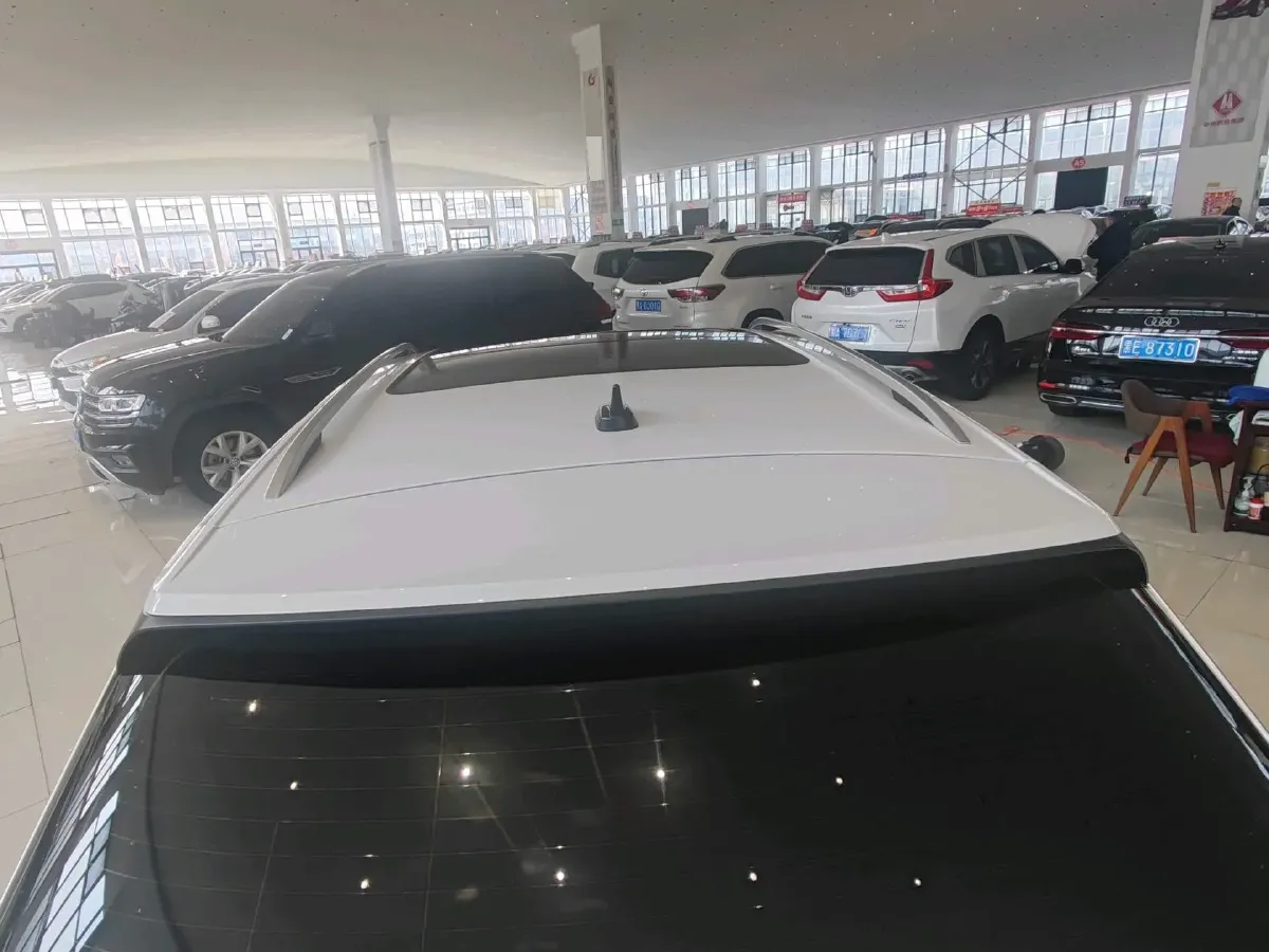 2022 Volkswagen T-Roc 1.4T 150HP L4 7DCT,autocango,china used car exporter,china ev exporter,chinese used car exporter,chinese used ev exporter