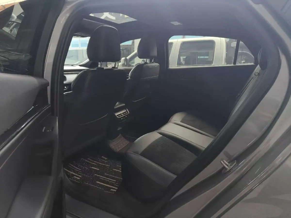 2023 Ford Mondeo 1.5T 190HP L4 8AT,autocango,china used car exporter,china ev exporter,chinese used car exporter,chinese used ev exporter