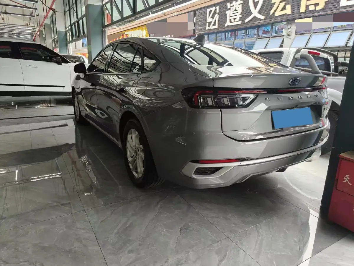 2023 Ford Mondeo 1.5T 190HP L4 8AT,autocango,china used car exporter,china ev exporter,chinese used car exporter,chinese used ev exporter