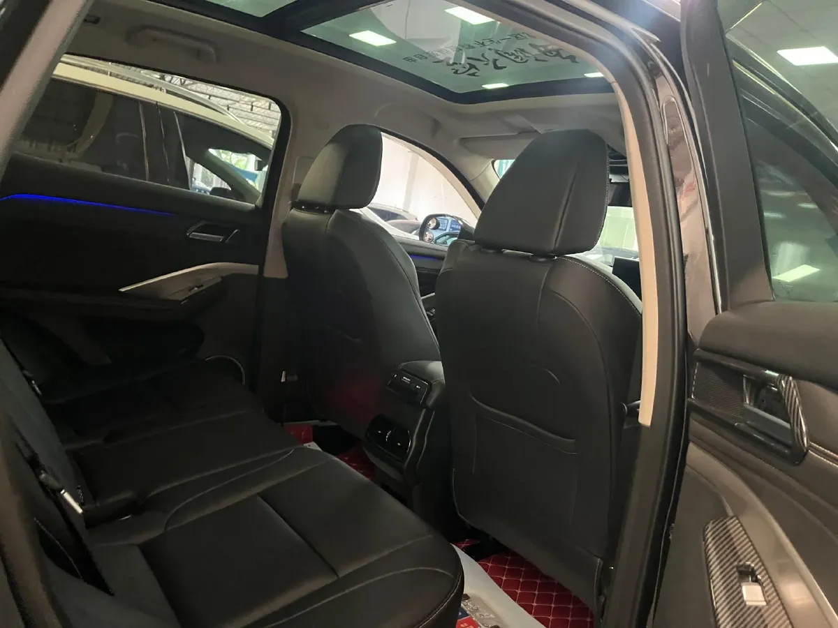 2018 WEY VV6 2.0T 197HP L4 7DCT,autocango,china used car exporter,china ev exporter,chinese used car exporter,chinese used ev exporter