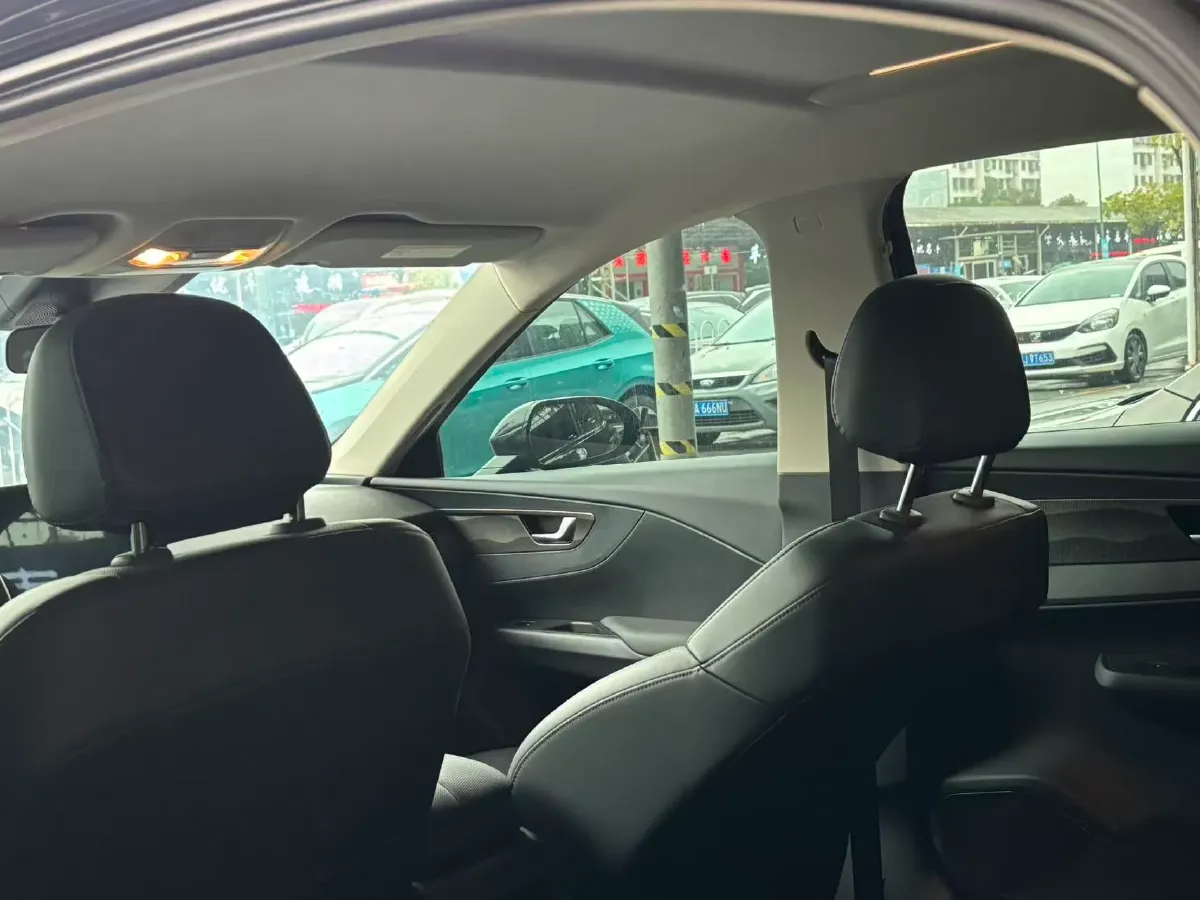 2022 HongQi E-QM5 BEV 54KWH,autocango,china used car exporter,china ev exporter,chinese used car exporter,chinese used ev exporter