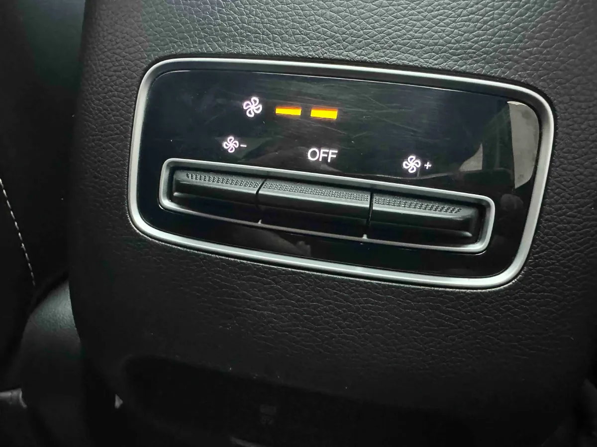 2021 GAC Trumpchi M6 1.5T 169HP L4 7DCT,autocango,china used car exporter,china ev exporter,chinese used car exporter,chinese used ev exporter