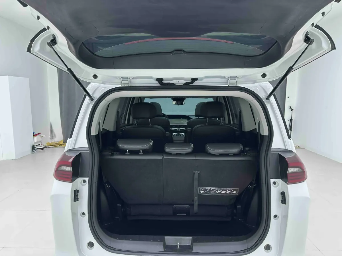 2021 GAC Trumpchi M6 1.5T 169HP L4 7DCT,autocango,china used car exporter,china ev exporter,chinese used car exporter,chinese used ev exporter