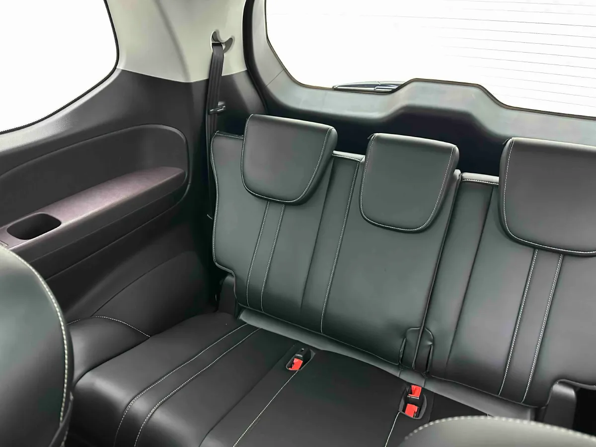 2021 GAC Trumpchi M6 1.5T 169HP L4 7DCT,autocango,china used car exporter,china ev exporter,chinese used car exporter,chinese used ev exporter