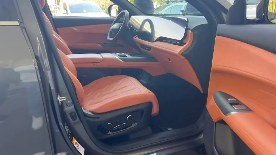 2025 ChangAn CS75 Plus 1.5T 192HP L4 8AT,autocango,china used car exporter,china ev exporter,chinese used car exporter,chinese used ev exporter