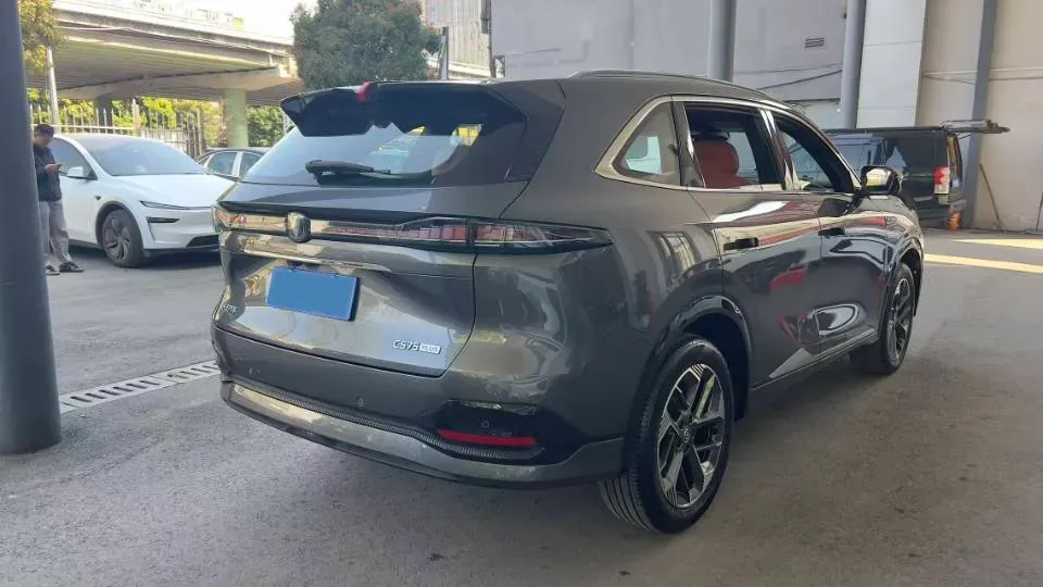 2025 ChangAn CS75 Plus 1.5T 192HP L4 8AT,autocango,china used car exporter,china ev exporter,chinese used car exporter,chinese used ev exporter