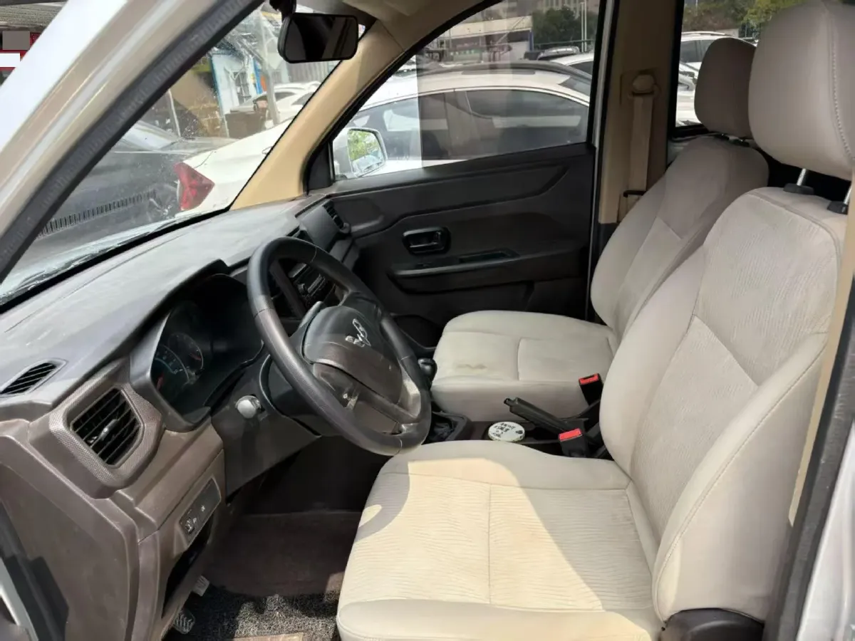 2022 Jeep Grand Commander 2.0T 234HP L4 9AT,autocango,china used car exporter,china ev exporter,chinese used car exporter,chinese used ev exporter