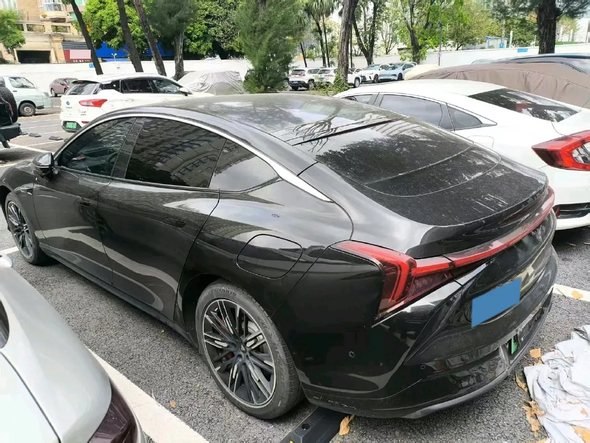 2022 Jeep Grand Commander 2.0T 234HP L4 9AT,autocango,china used car exporter,china ev exporter,chinese used car exporter,chinese used ev exporter