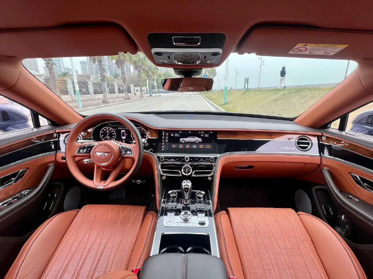 2021 Bentley Flying Spur 4.0T 550HP V8 8DCT,autocango,china used car exporter,china ev exporter,chinese used car exporter,chinese used ev exporter